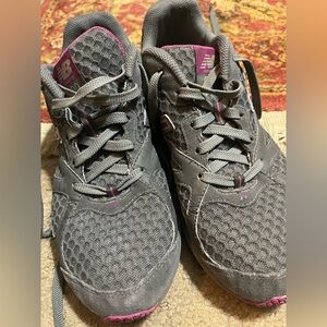 New Balance Women's Gray and Pink Sneakers